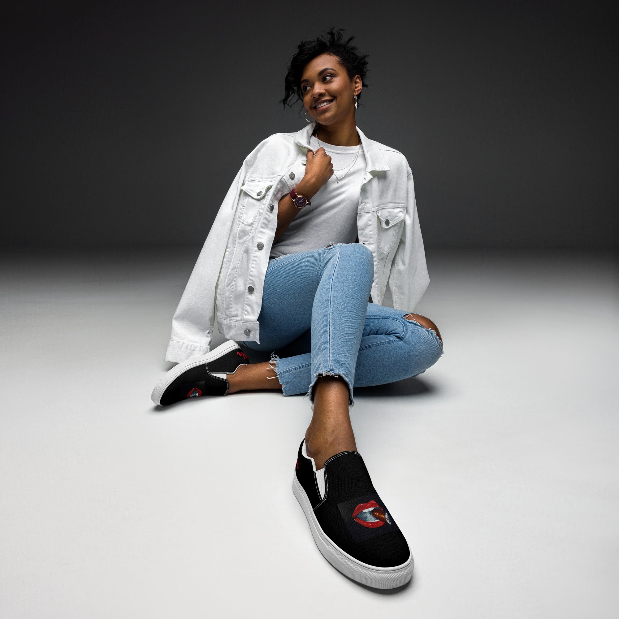 AFICIOnaNa RED LIP CIGAR Women’s slip-on canvas shoes